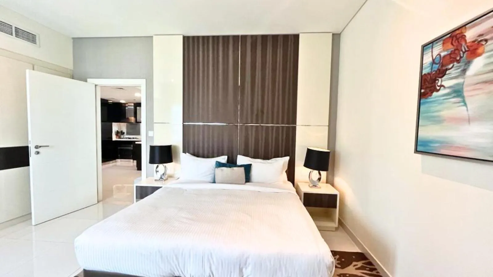 Damac - Bays Edge In Business Bay Apartment Dubai